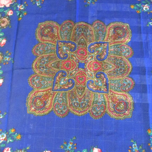 Vintage Scarf - Blue with Pink Flower Design - 100% Acrylic - Made in Japan - Picture 4 of 6
